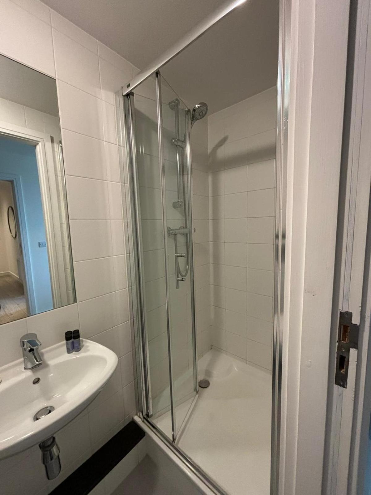 Grand Canal Square Apartments دبلن المظهر الخارجي الصورة